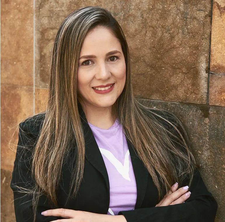 Alejandra Molina